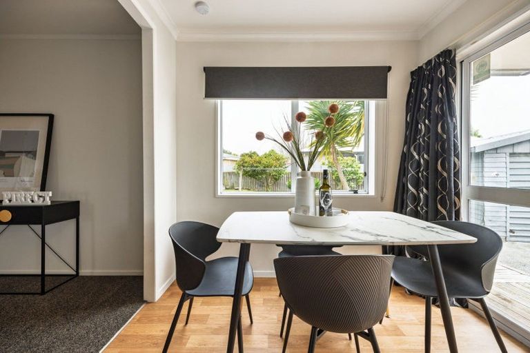 Photo of property in 6 Kentucky Crescent, Nawton, Hamilton, 3200