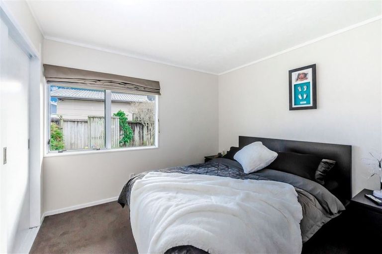 Photo of property in 21 Pukeko Street, Paraparaumu, 5032