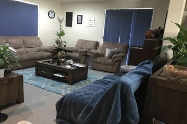 Photo of property in 2 Nobleman Place, Hamilton East, Hamilton, 3216