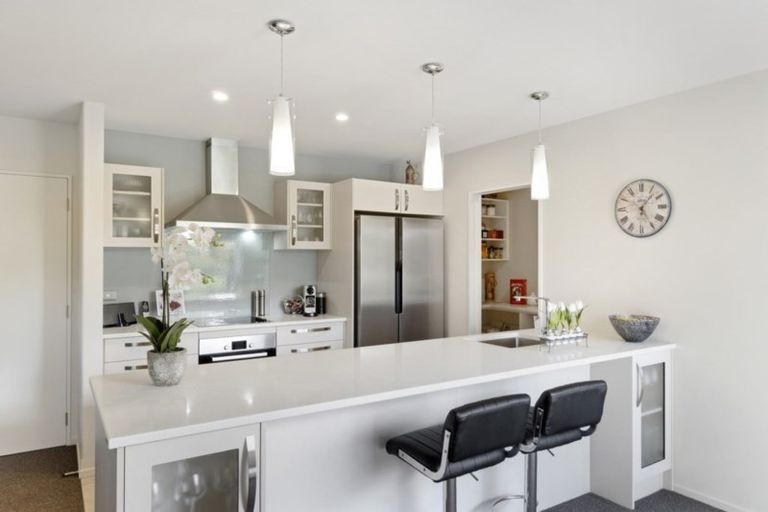 Photo of property in 20 Strowan Road, Strowan, Christchurch, 8052