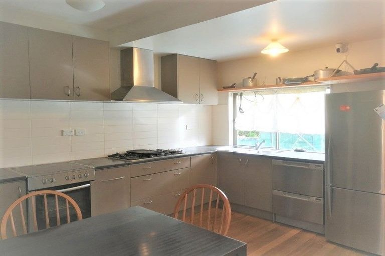 Photo of property in 14 Seafarer Crescent, Stanmore Bay, Whangaparaoa, 0932