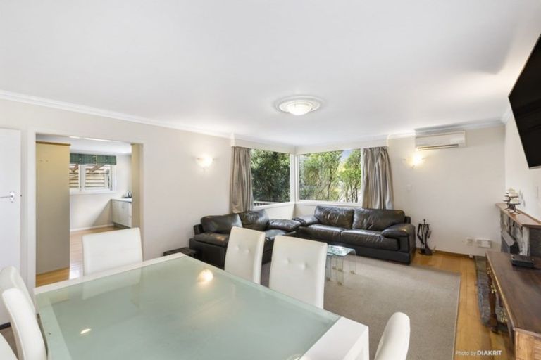 Photo of property in 202 Townsend Road, Miramar, Wellington, 6022