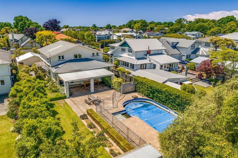 Photo of property in 25 Watford Street, Strowan, Christchurch, 8052