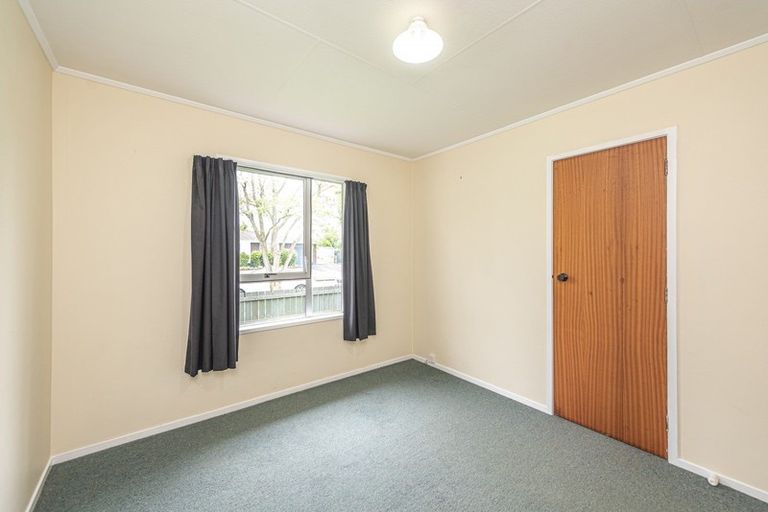 Photo of property in 15 Massey Street, Aramoho, Whanganui, 4500