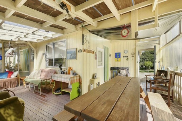 Photo of property in 16 Leeston And Lake Road, Leeston, 7632