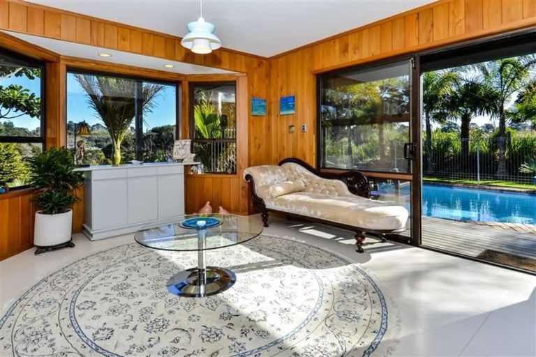 Photo of property in 287 Glenvar Road, Long Bay, Auckland, 0630