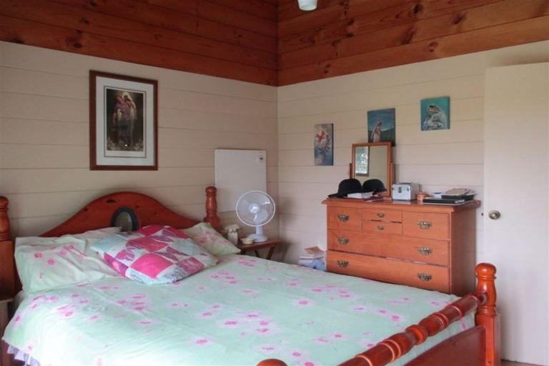 Photo of property in 1 Logan Road, Paeroa, 3600