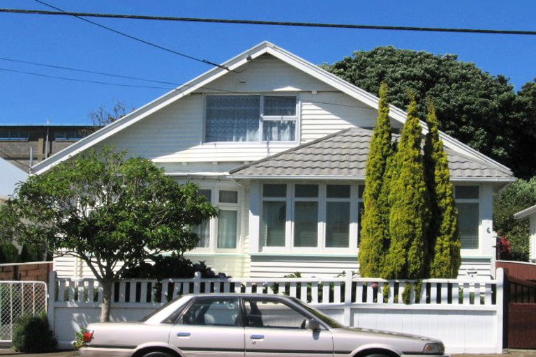 Photo of property in 6 Roy Street, Newtown, Wellington, 6021