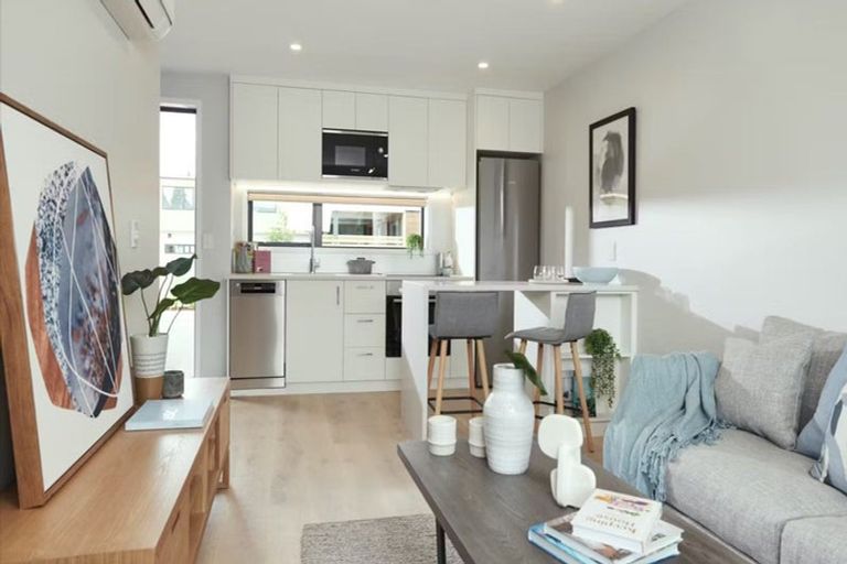 Photo of property in 1/4 Parson Lane, Papatoetoe, Auckland, 2025