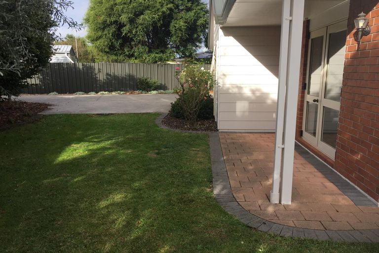 Photo of property in 75a Williams Street, Cambridge, 3434