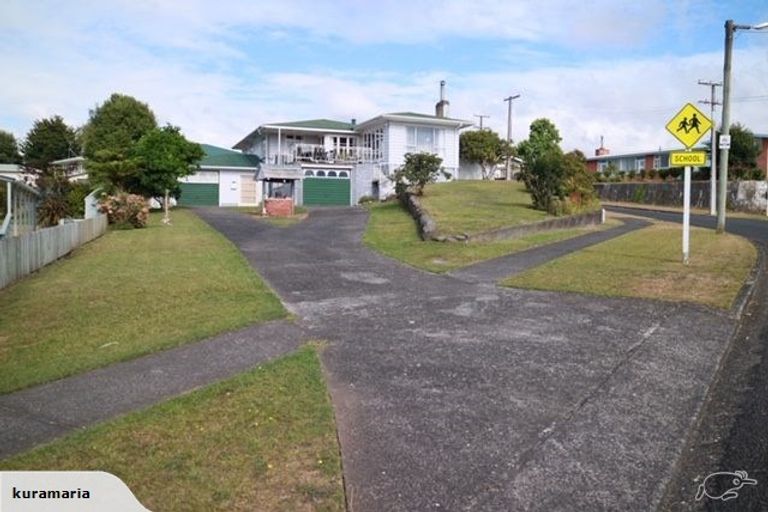 Photo of property in 2 Hikurangi Terrace, Taumarunui, 3920