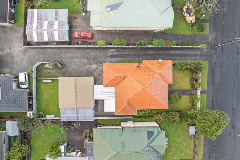 Photo of property in 5b Mair Street, Regent, Whangarei, 0112