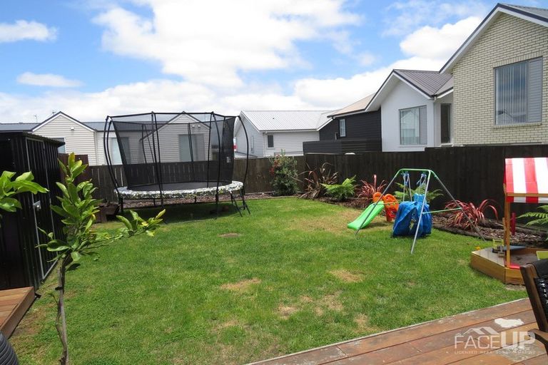 Photo of property in 1 Plover Road, Hobsonville, Auckland, 0616