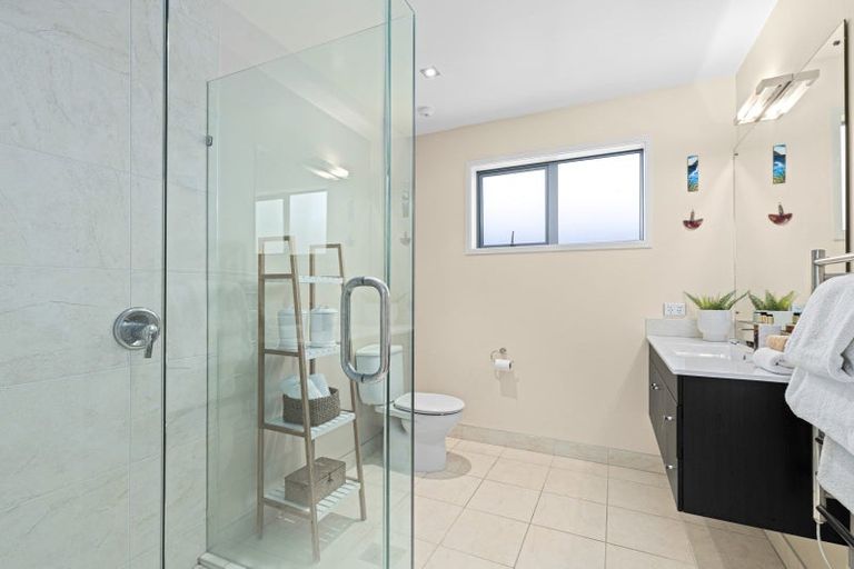 Photo of property in 47 Taumata Road, Omaha, 0986