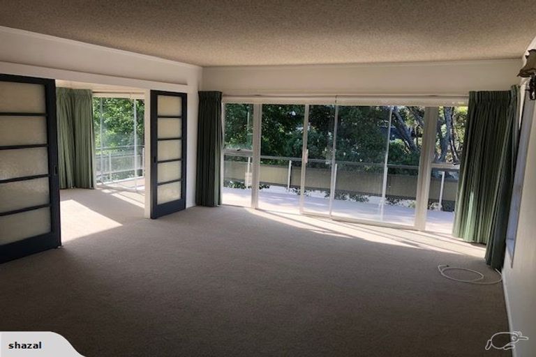 Photo of property in 38 Maxwelton Drive, Mairangi Bay, Auckland, 0630