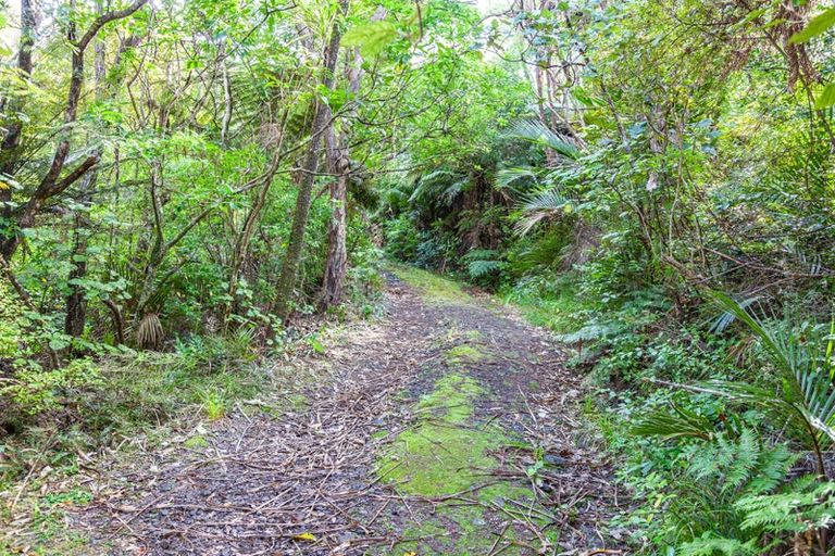 Photo of property in 486 Tuateawa Road, Tuateawa, Coromandel, 3583