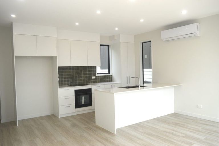 Photo of property in 5/388 Glenfield Road, Glenfield, Auckland, 0629