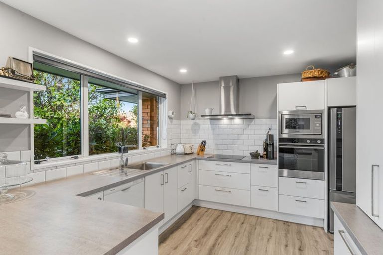 Photo of property in 32 Ti Rakau Drive, Woolston, Christchurch, 8023