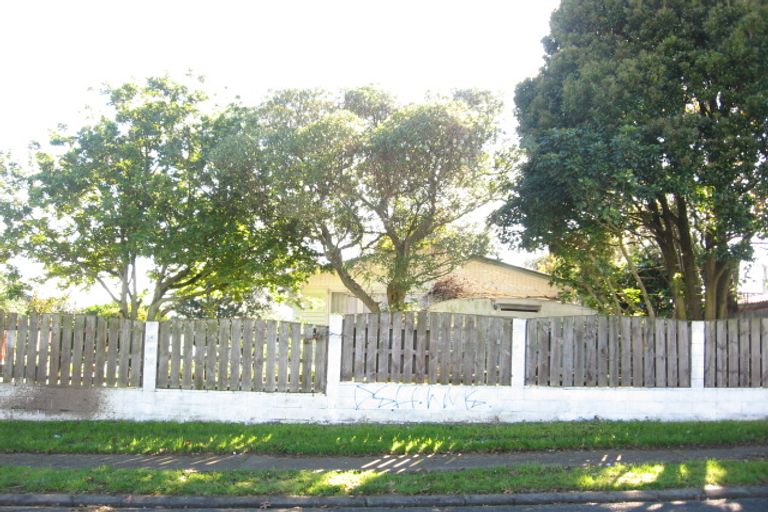Photo of property in 4 Ronald Place, Manurewa, Auckland, 2102