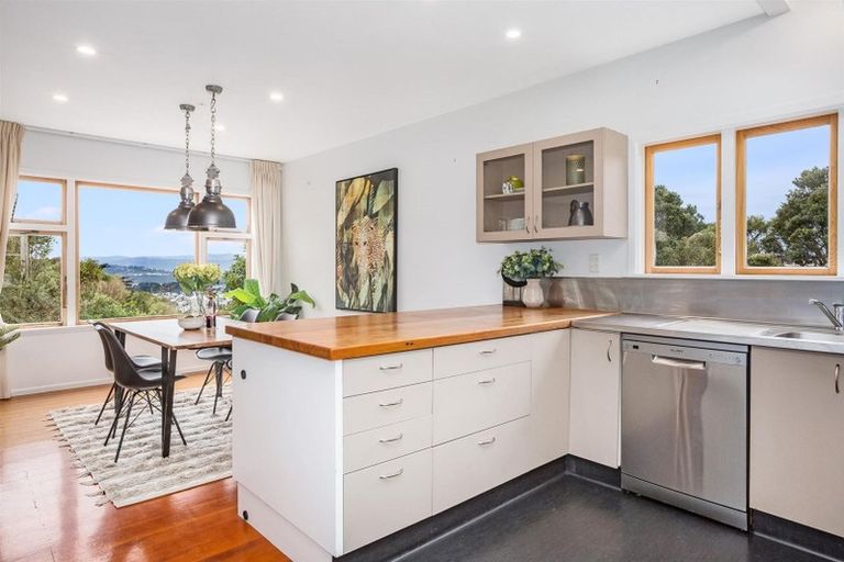 Photo of property in 100 Farnham Street, Mornington, Wellington, 6021