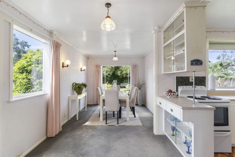 Photo of property in 7 Lyford Crescent, Sunnynook, Auckland, 0620