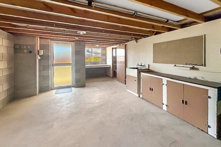 Photo of property in 34 Linklater Avenue, Foxton Beach, Foxton, 4815