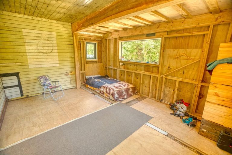 Photo of property in 215 Clifton Road, Kaiata, Greymouth, 7805