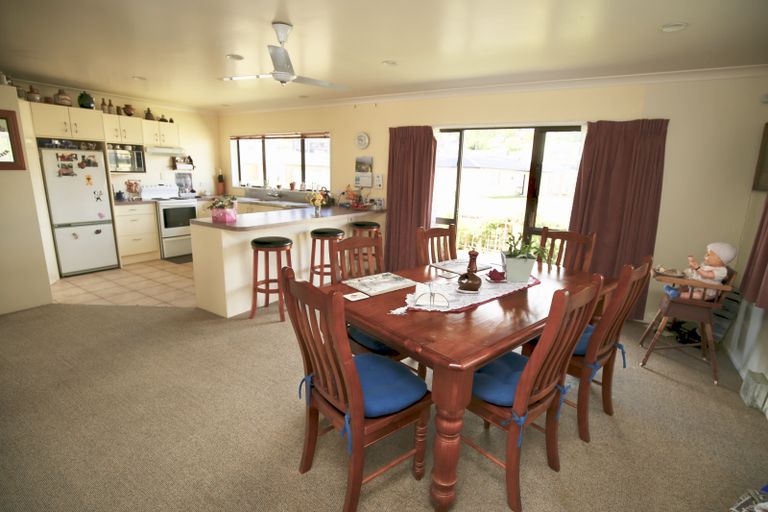 Photo of property in 2 Rata Avenue, Huntly, 3700