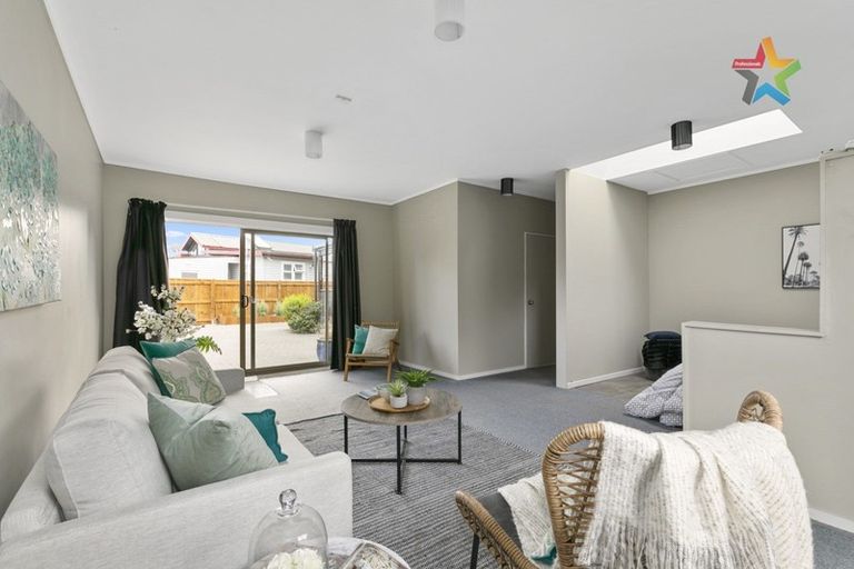 Photo of property in 60 Guthrie Street, Waterloo, Lower Hutt, 5011