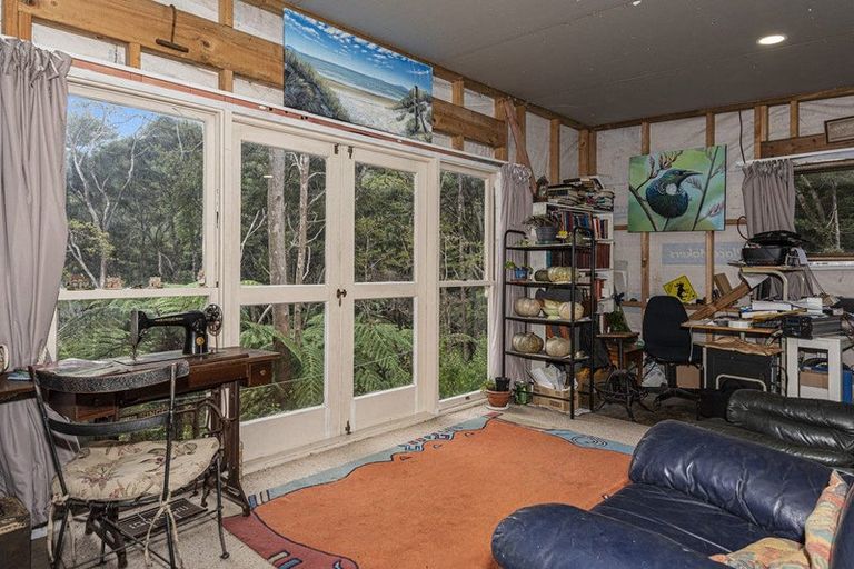 Photo of property in 74 Waiparera Road, Parua Bay, 0192