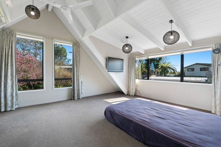 Photo of property in 87 Grand Vue Road, Kawaha Point, Rotorua, 3010