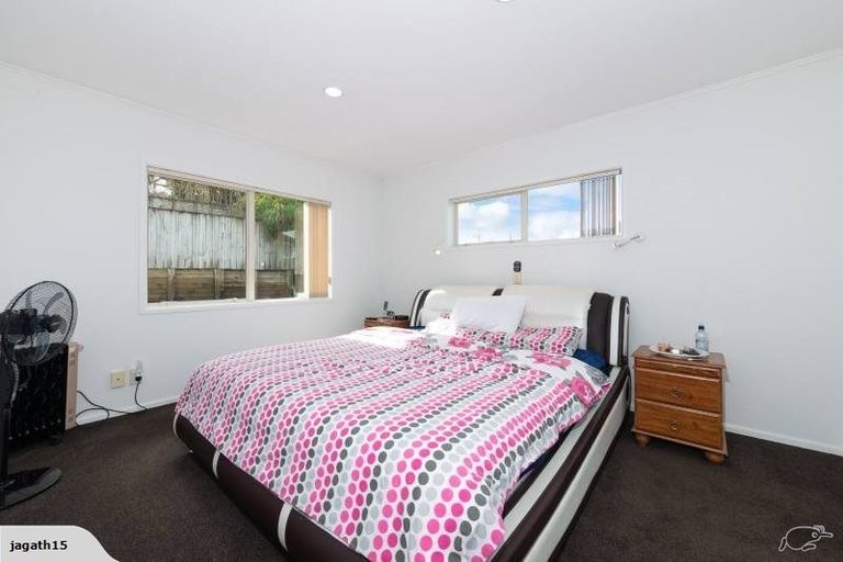 Photo of property in 25c Buscomb Avenue, Henderson, Auckland, 0610