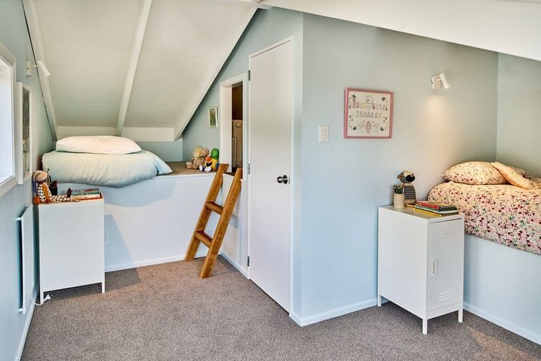 Photo of property in 122 Muri Road, Pukerua Bay, 5026