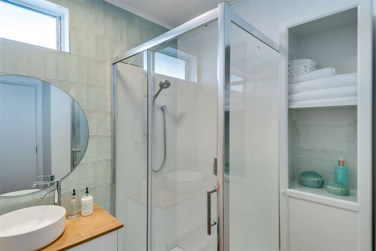 Photo of property in 3b White Street, Taradale, Napier, 4112