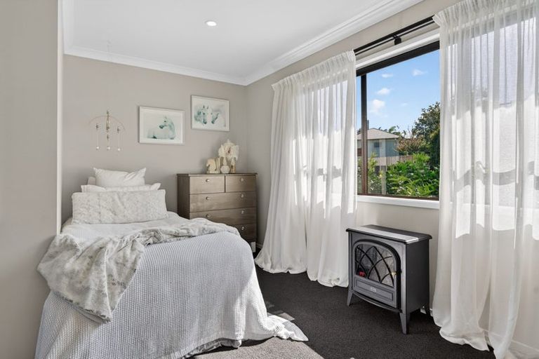 Photo of property in 3 Bickerstaffe Road, Maungaturoto, 0520