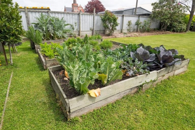 Photo of property in 112 Cameron Street, Ashburton, 7700