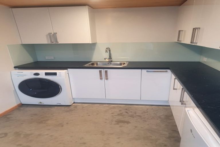 Photo of property in 153 The Esplanade, Petone, Lower Hutt, 5012