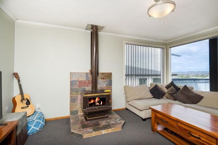 Photo of property in 246 Don Buck Road, Massey, Auckland, 0614
