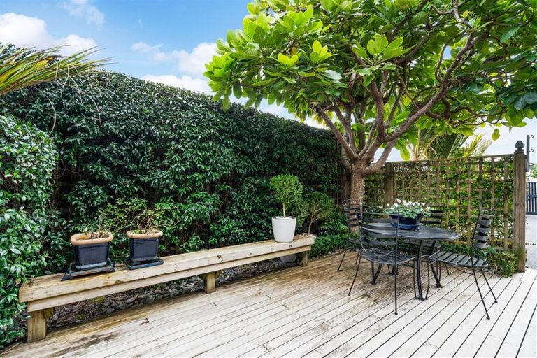 Photo of property in 1/4 Mair Street, Regent, Whangarei, 0112