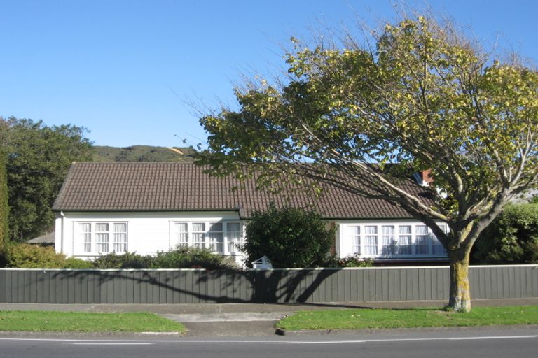 Photo of property in 120 Naenae Road, Naenae, Lower Hutt, 5011