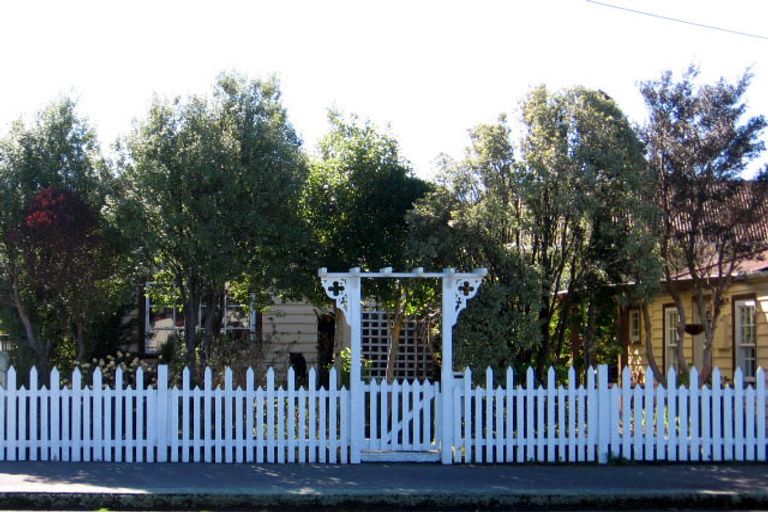 Photo of property in 41 Fox Street, Featherston, 5710