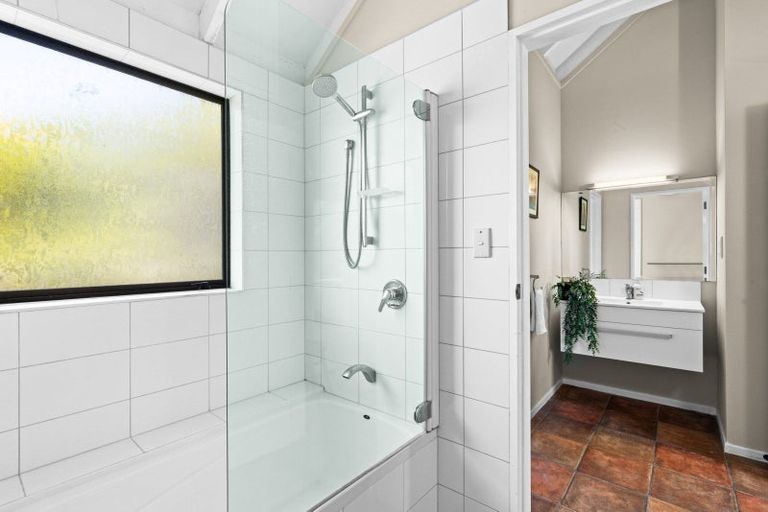 Photo of property in 12 Ritchie Place, Havelock North, 4130