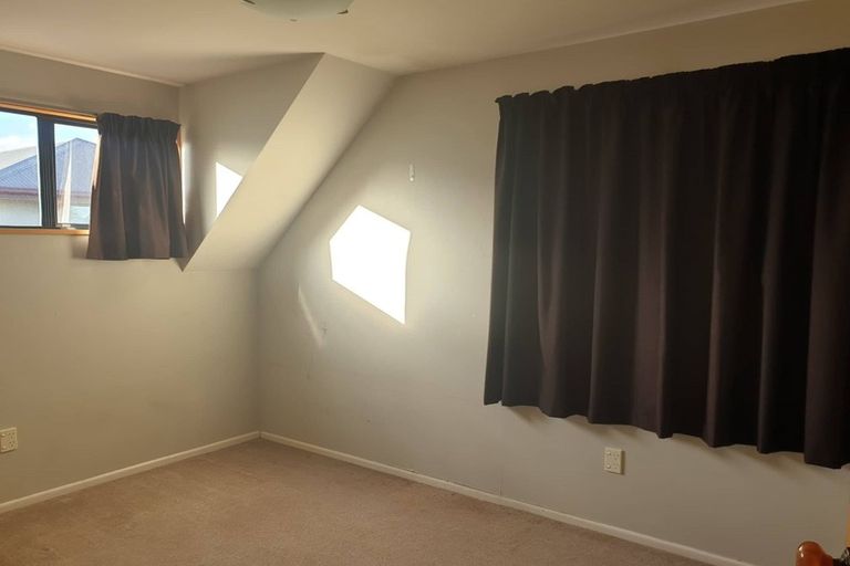 Photo of property in 58a Staveley Street, Avonhead, Christchurch, 8042