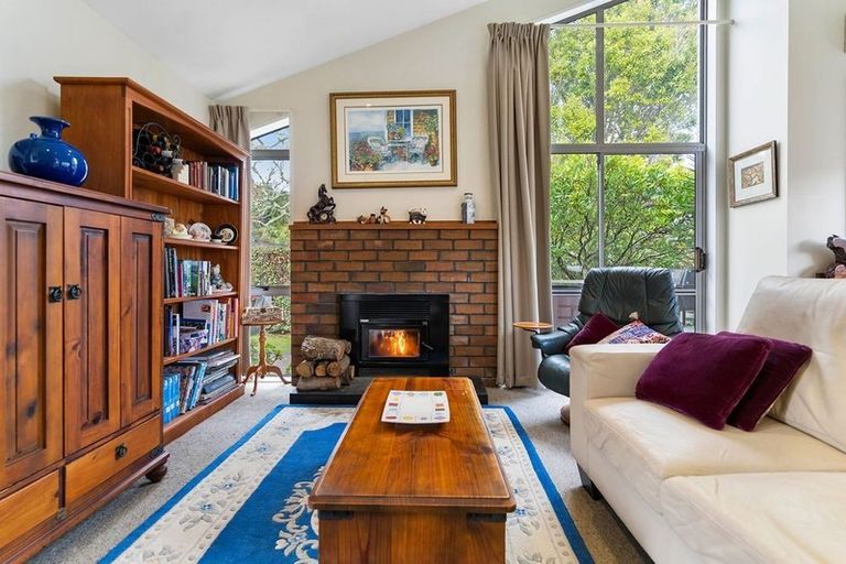 Photo of property in 1/19 Simon Ellice Drive, Bayview, Auckland, 0629