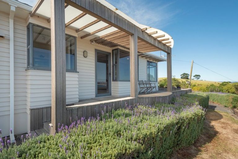 Photo of property in 57 Town Point Road, Maketu, Te Puke, 3189