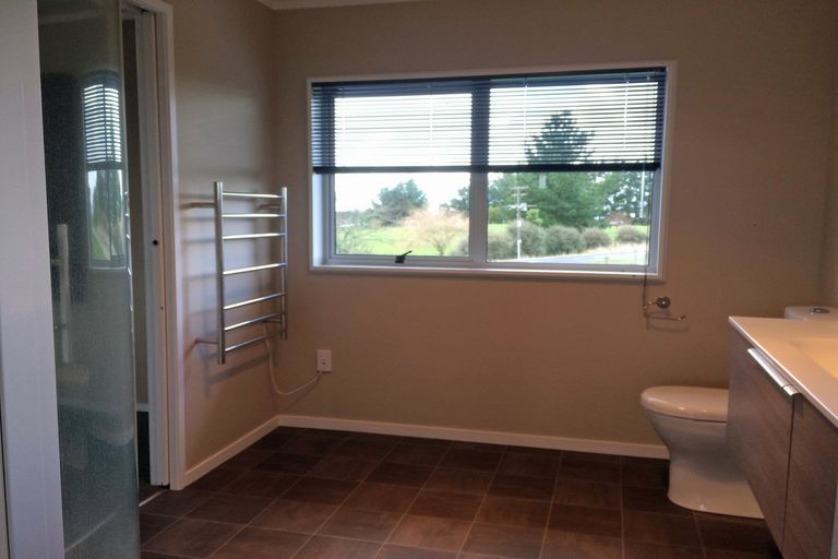 Photo of property in 138 Waimanu Road, Pukeatua, 3880