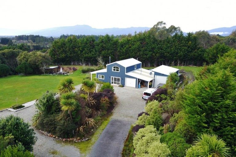 Photo of property in 240 Alma Road, Westport, 7892