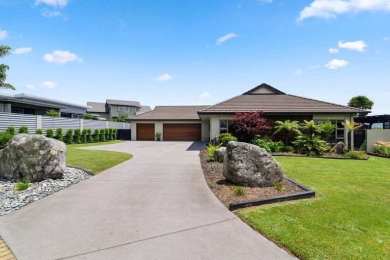 Photo of property in 20 Devoy Drive, Owhata, Rotorua, 3010