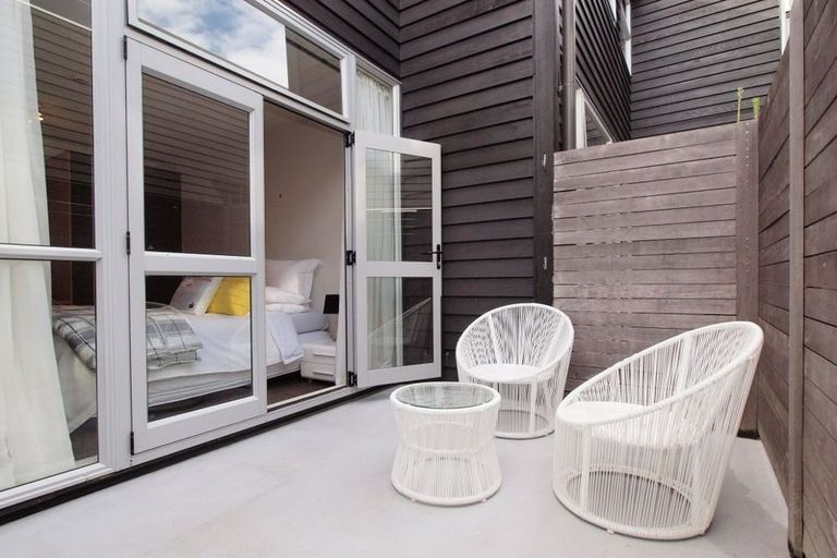 Photo of property in 8/337 Jackson Street, Petone, Lower Hutt, 5012