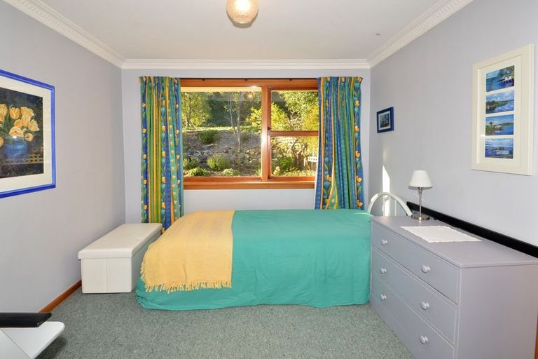 Photo of property in 29 Bayne Terrace, Macandrew Bay, Dunedin, 9014